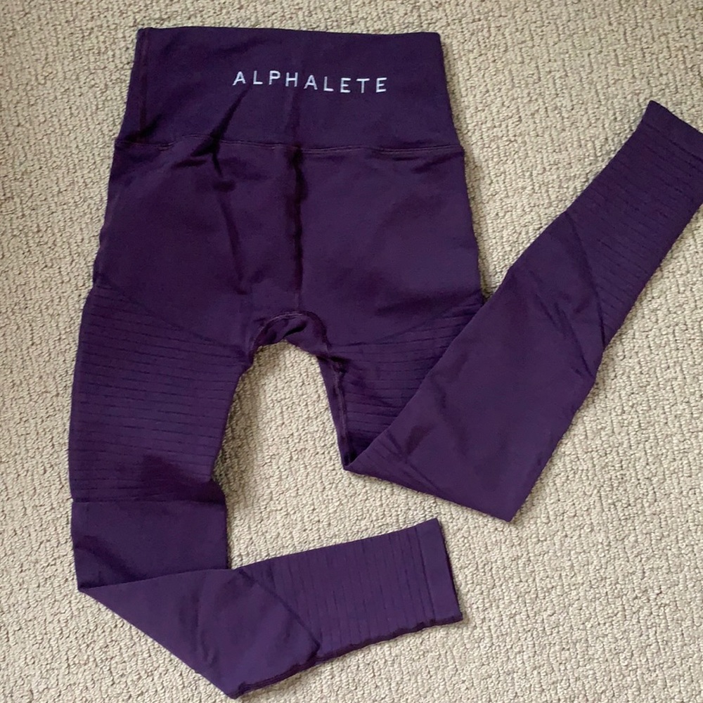 Alphalete Revival Legging